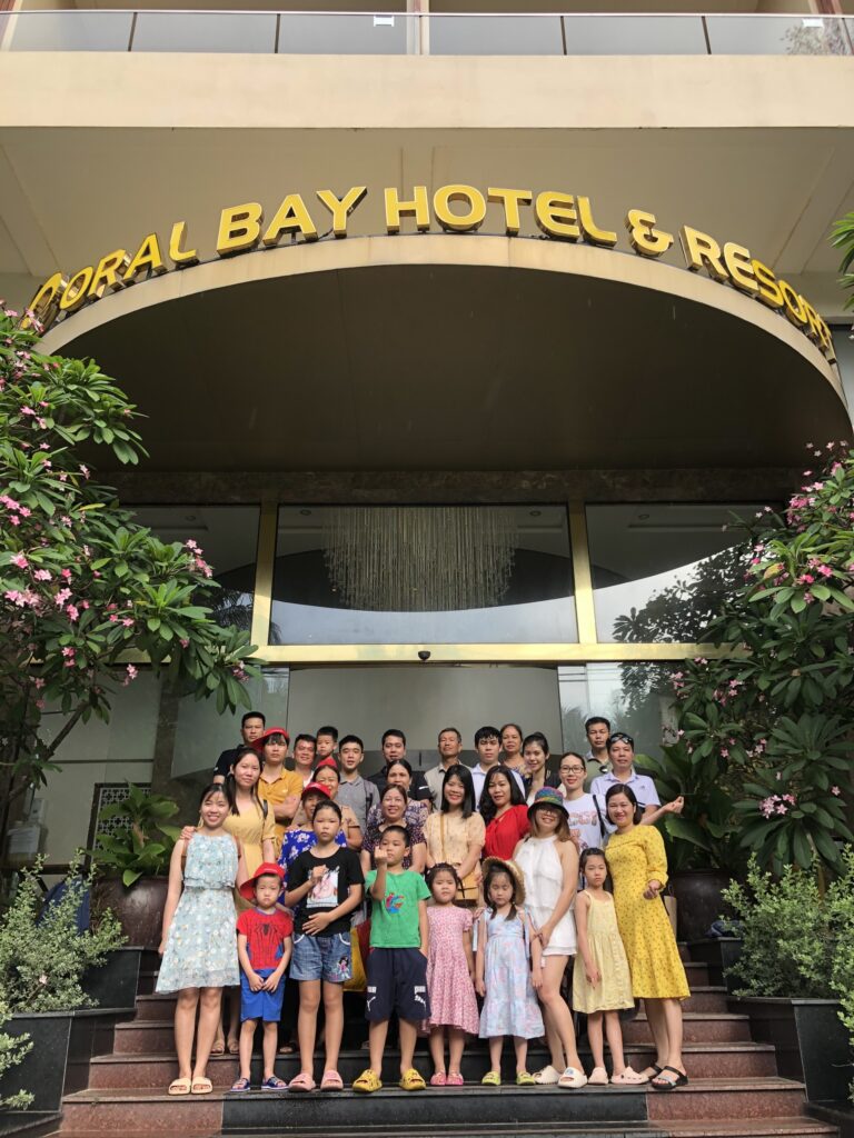 Etinco tổ chức du lịch hè Phú Quốc cho CBNV công ty