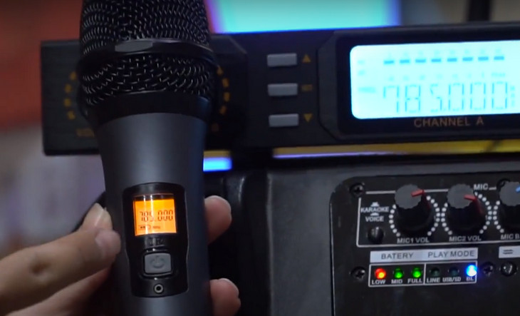 Cách Kết Nối Micro Không Dây Với Loa Bluetooth Đơn Giản Cách Kết Nối Micro Không Dây Với Loa Bluetooth Đơn Giản Hiệu Quả