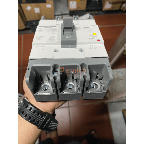 EBN203c 200A | CB khối chống giật LS ELCB 200A 30mA 3P 26kA