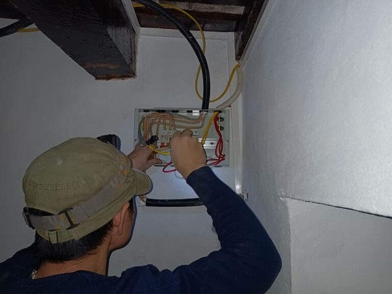 Cách xử lý nhanh khi aptomat bị nhảy về đêm aptomat-nhay-ve-dem