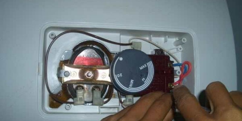 Bình nóng lạnh nhảy aptomat: 7 nguyên nhân và cách xử lý aptomat binh nong lanh bi nhay thuong