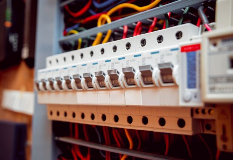 Cách chọn CB và dây dẫn theo tiêu chuẩn IEC chon-cb-theo-tieu-chuan-iec