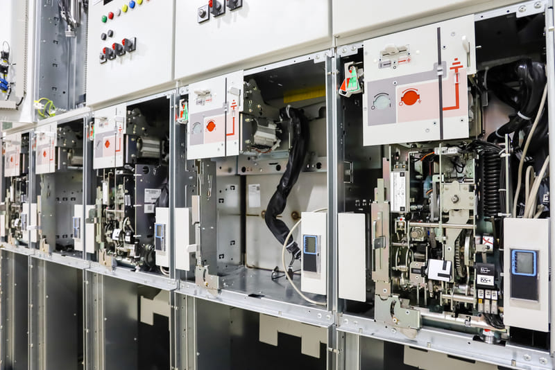 Máy cắt trung thế: cấu tạo, chức năng và cách phân loại may cat trung the la gi