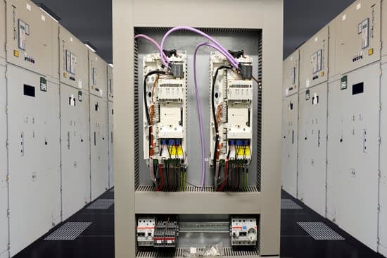 Máy cắt trung thế: cấu tạo, chức năng và cách phân loại may-cat-trung-the-vts