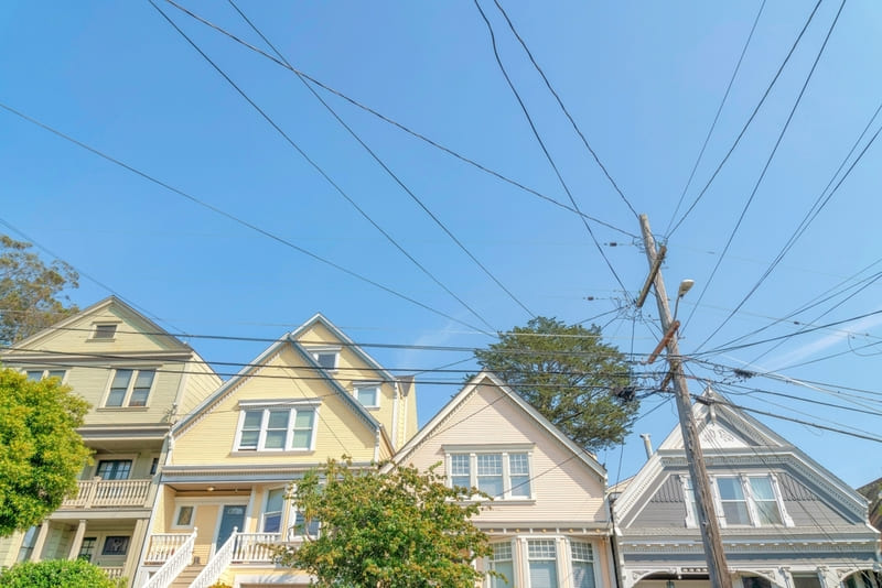 he thong day dien ngoai troi