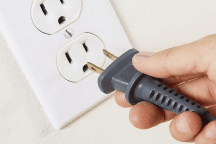 cach-noi-day-dien-vao-o-cam-2