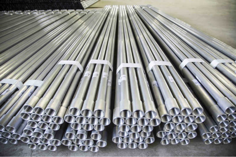 ong thep luon day dien am tuong