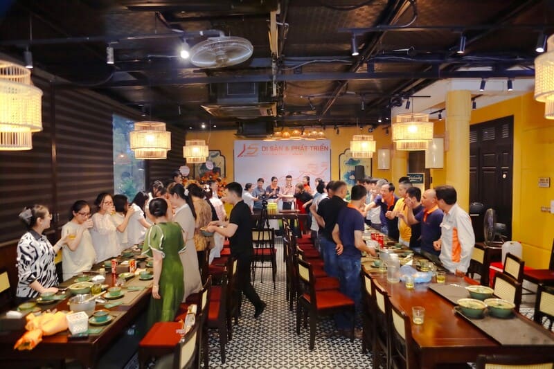 sinh nhat 15 nam Etinco (1)