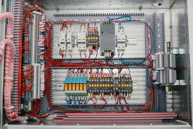 thiet ke tu dien ha the 4