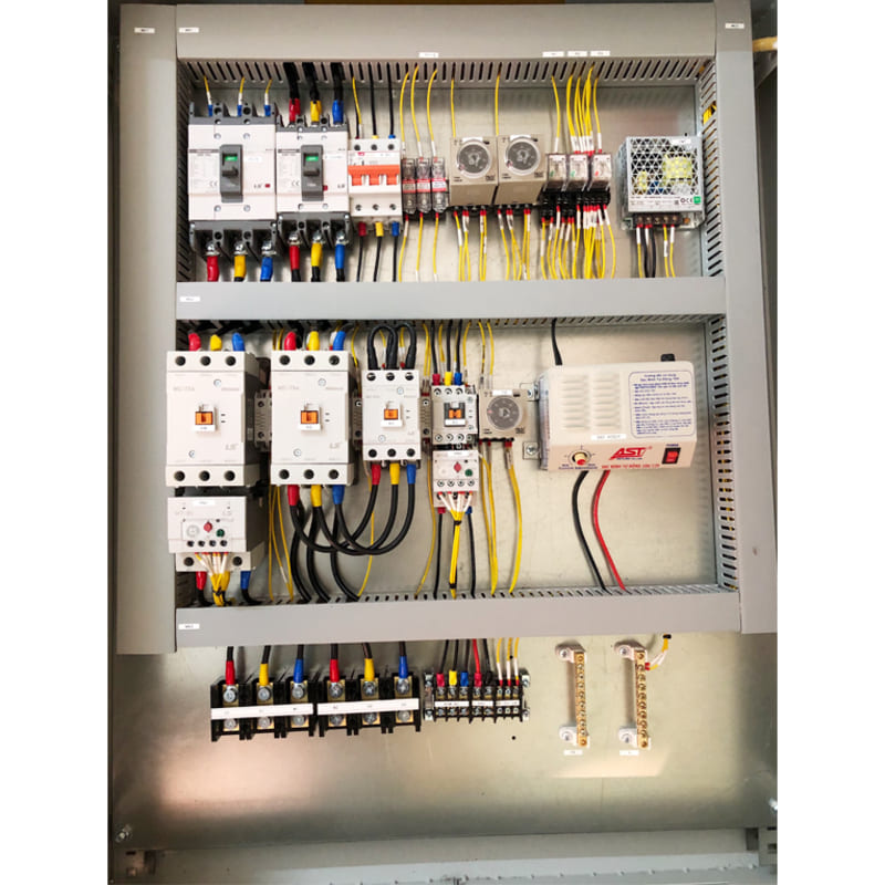 Tủ điện nhẹ: Cấu tạo và ứng dụng trong đời sống tu phong chay chua chay